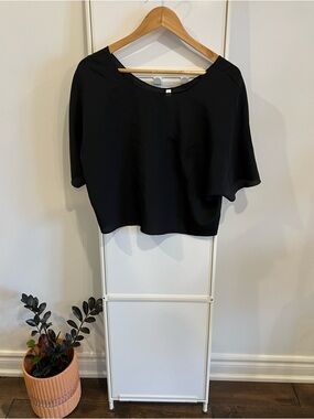 Black Oversized Crop Top with Pocket